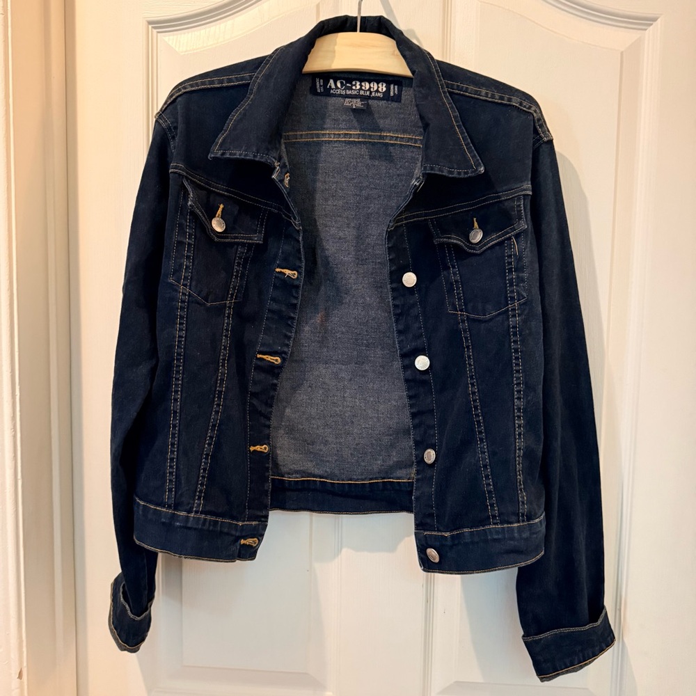 Dark Blue Denim Y2K Jean Jacket - Classic Casual Layering, soft denim.